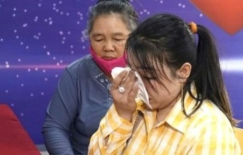 cam dong co gai ngheo o dong nai gui 50 trieu ung ho dong bao mien bac