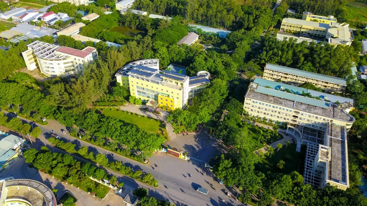 Khuôn viên Trường Đại học Trà Vinh (Ảnh: tvu.edu.vn)