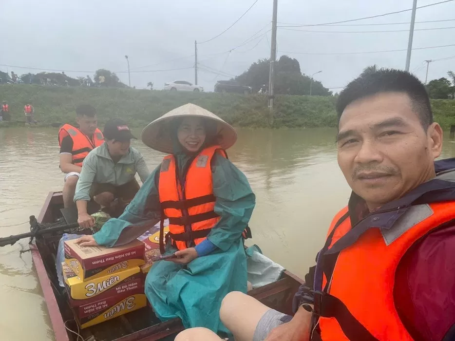 Hàng nghìn hộ dân ở thành phố Thanh Hóa bị ngập trong nước lũ