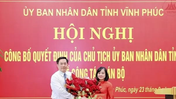 Nhân sự ngày 23/9: Bổ nhiệm nữ Giám đốc Sở Tài chính Vĩnh Phúc; Cục Thuế Phú Yên có thêm lãnh đạo