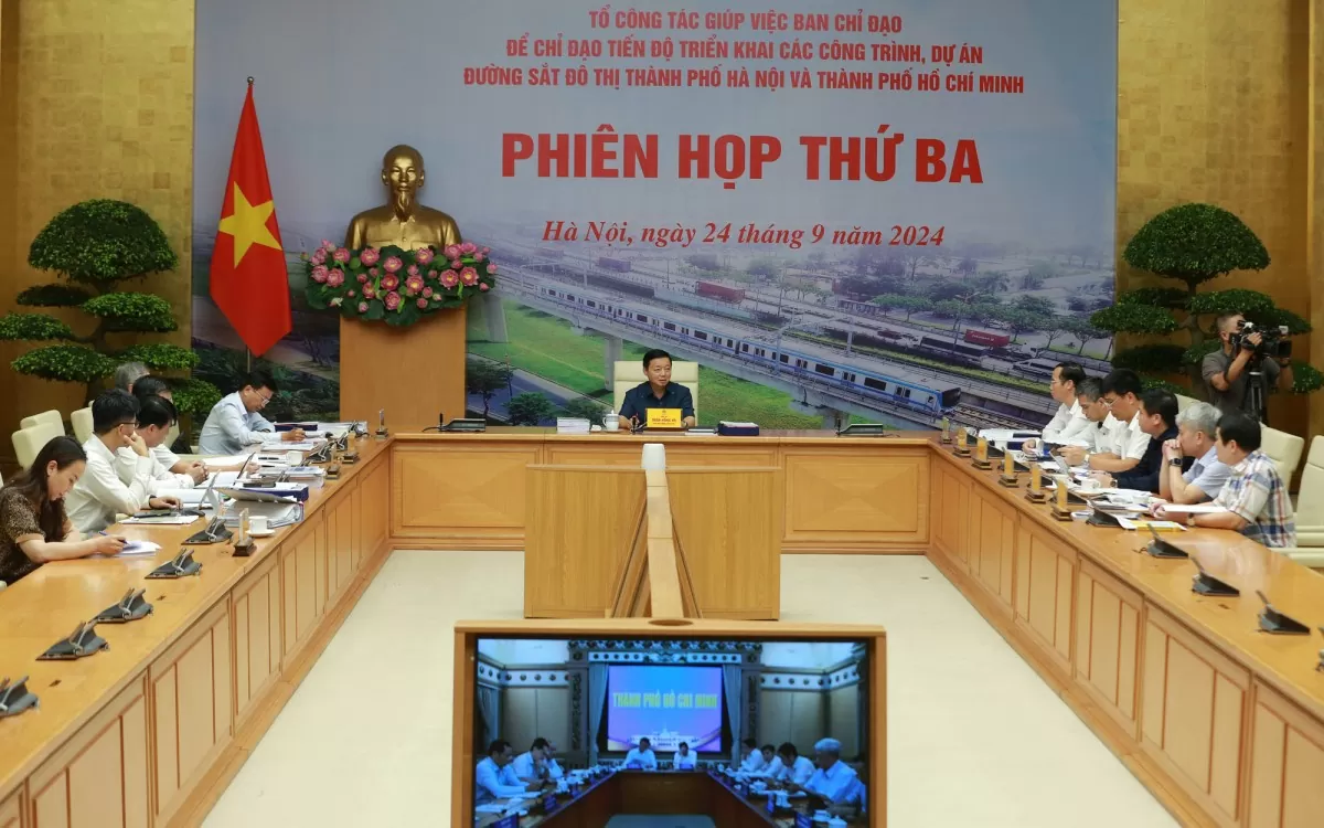 Phó Thủ tướng Trần Hồng Hà chủ trì phiên họp thứ ba của Tổ công tác giúp việc Ban Chỉ đạo để chỉ đạo tiến độ triển khai các công trình, dự án đường sắt đô thị TP. Hà Nội và TPHCM.