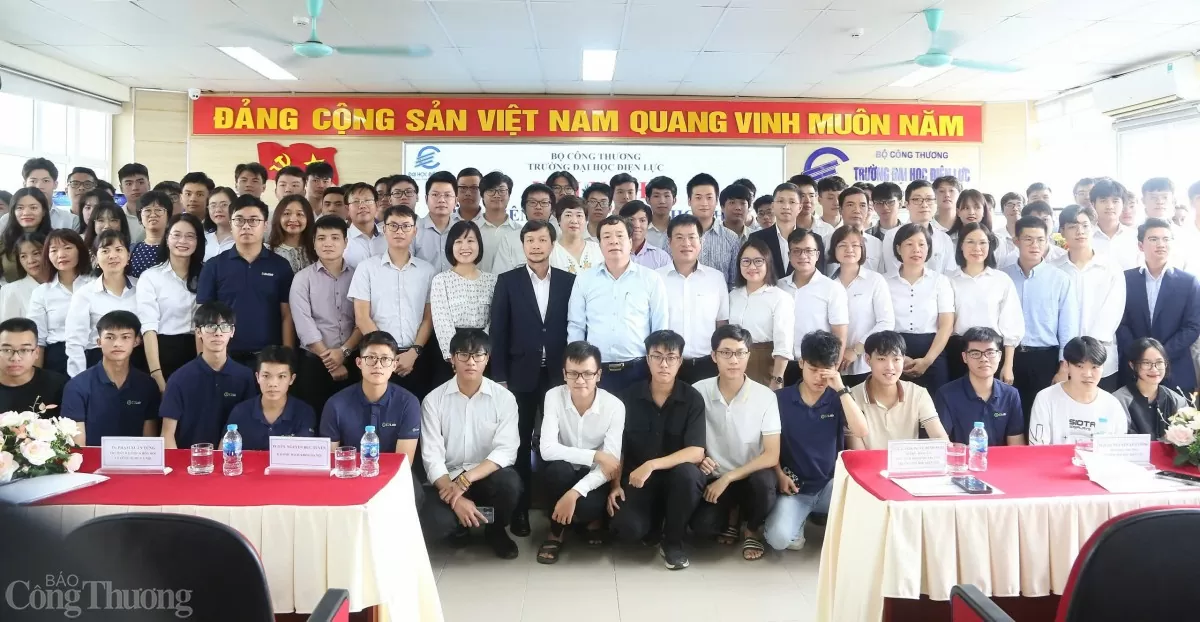 Trường Đại học Điện lực tổ chức hội nghị khoa học trong sinh viên với chủ đề ‘Hệ thống điện xanh”