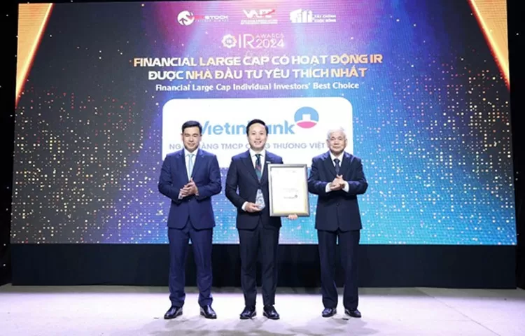 VietinBank liên tiếp nhận danh hiệu “Doanh nghiệp niêm yết có hoạt động Quan hệ nhà đầu tư được yêu thích nhất”