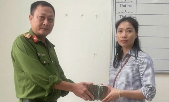 dak lak trao tra hon 300 trieu dong cho nguoi chuyen tien nham qua ung dung ngan hang