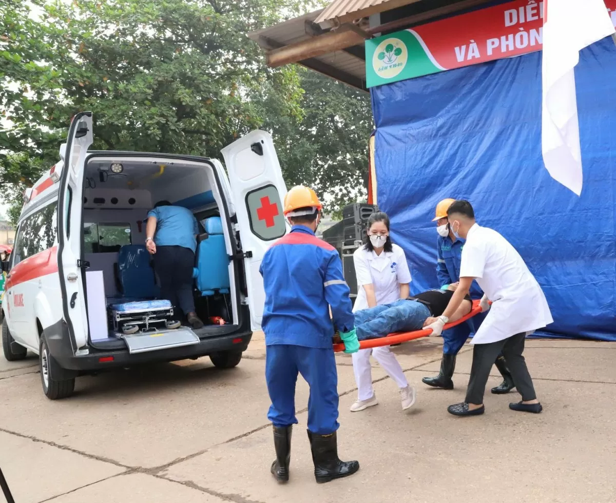 Công ty Cổ phần Supe Phốt phát và Hoá chất Lâm Thao diễn tập ứng phó sự cố hóa chất, môi trường