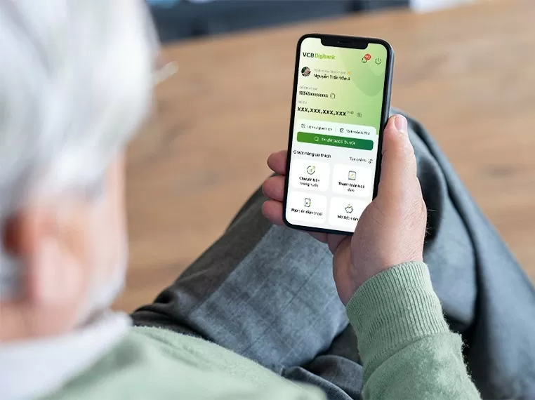 VCB Digibank có thêm giao diện an vui: chữ to, số rõ, phù hợp với khách hàng lớn tuổi