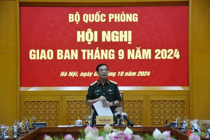 Đại tướng Phan Văn Giang biểu dương toàn quân trong công tác ứng phó thiên tai