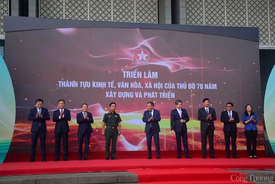 khai mac trien lam ve thanh tuu kinh te van hoa xa hoi cua thu do ha noi