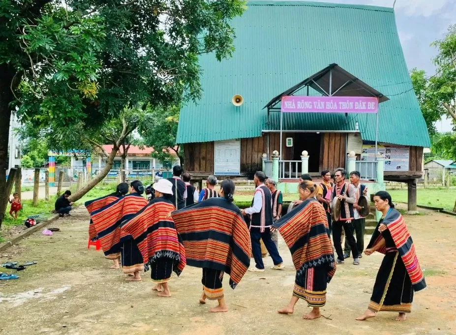 Múa chiêu - nét văn hoá đặc sắc của người đồng bào Hà Lăng ở Kon Tum