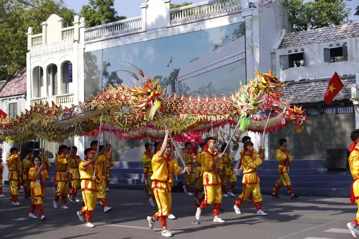 'Ngày hội Văn hoá vì hoà bình': Nơi tái hiện những ký ức hào hùng của Thủ đô Hà Nội