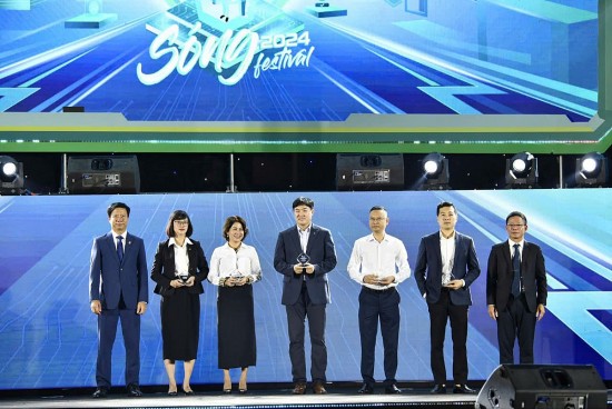 bac a bank dong hanh cung chuoi su kien ngay the viet nam 2024