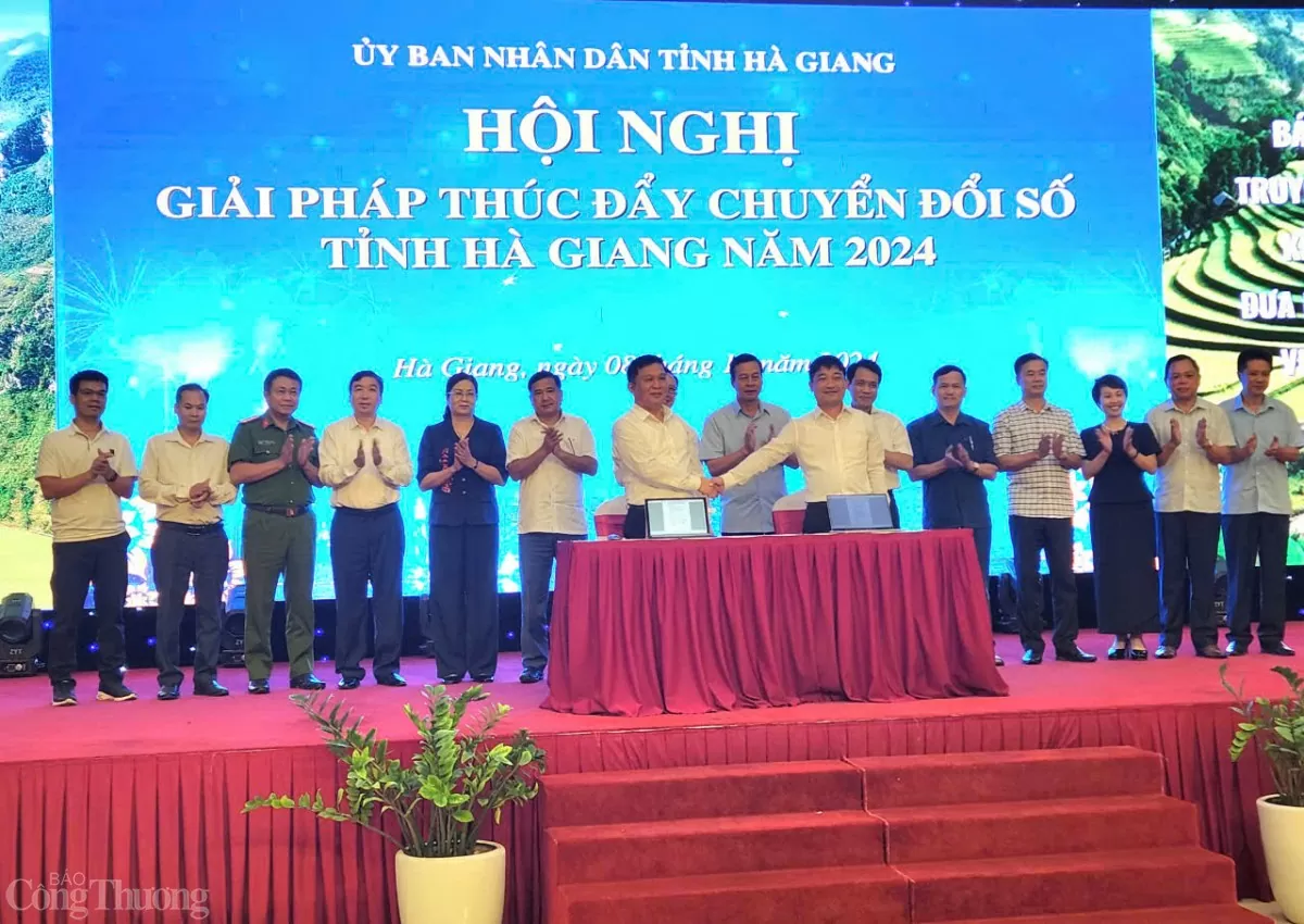 Hà Giang bàn giải pháp thúc đẩy chuyển đổi số