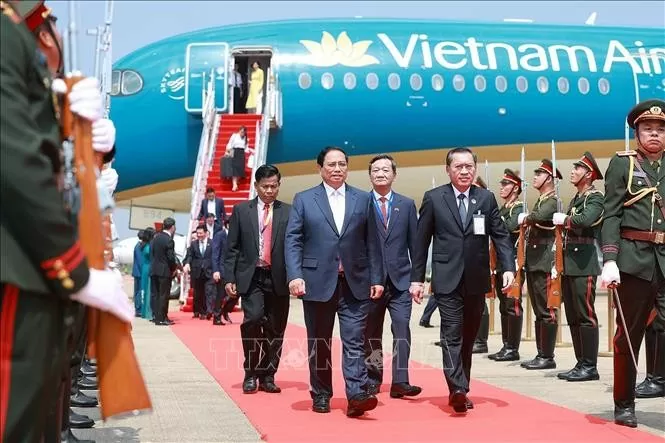 Thủ tướng Phạm Minh Chính lên đường sang Lào tham dự Hội nghị cấp cao ASEAN lần thứ 44, 45