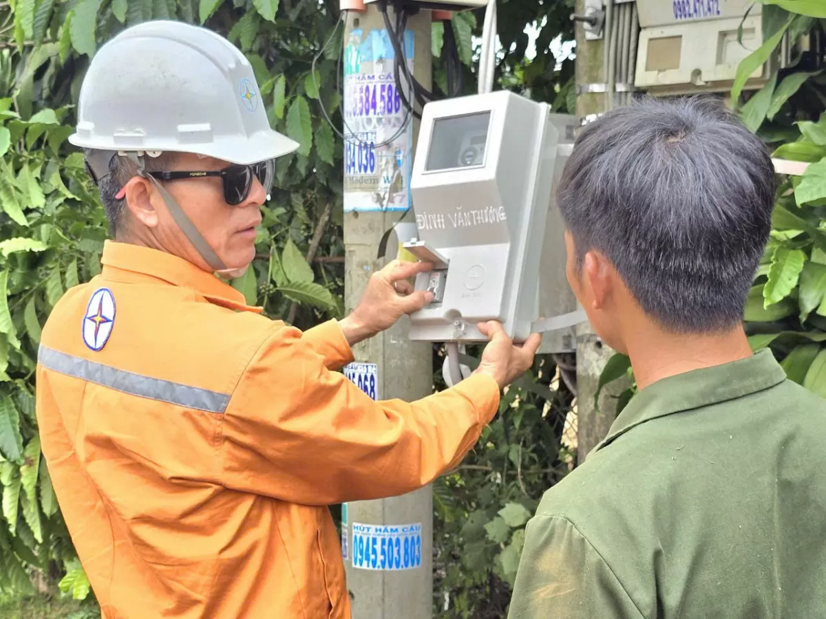 Lâm Đồng: Hiệu quả công tác thu tiền điện không bằng tiền mặt tại các địa bàn vùng sâu, vùng xa