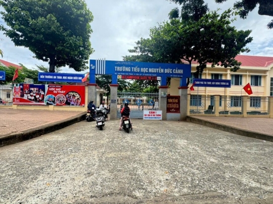 dak lak xuat hien mui hoi nong nac tai truong hoc khien 2 giao vien ngat xiu nhap vien