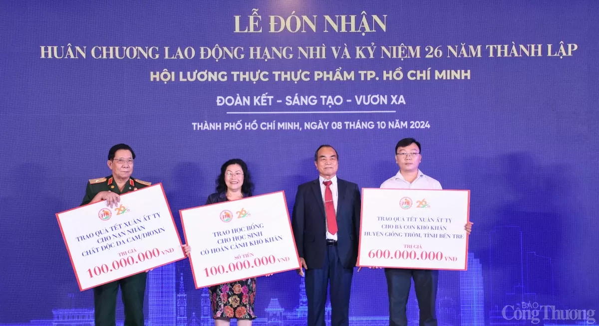 Hội Lương thực Thực phẩm TP. Hồ Chí Minh vinh dự đón nhận Huân chương Lao động hạng Nhì