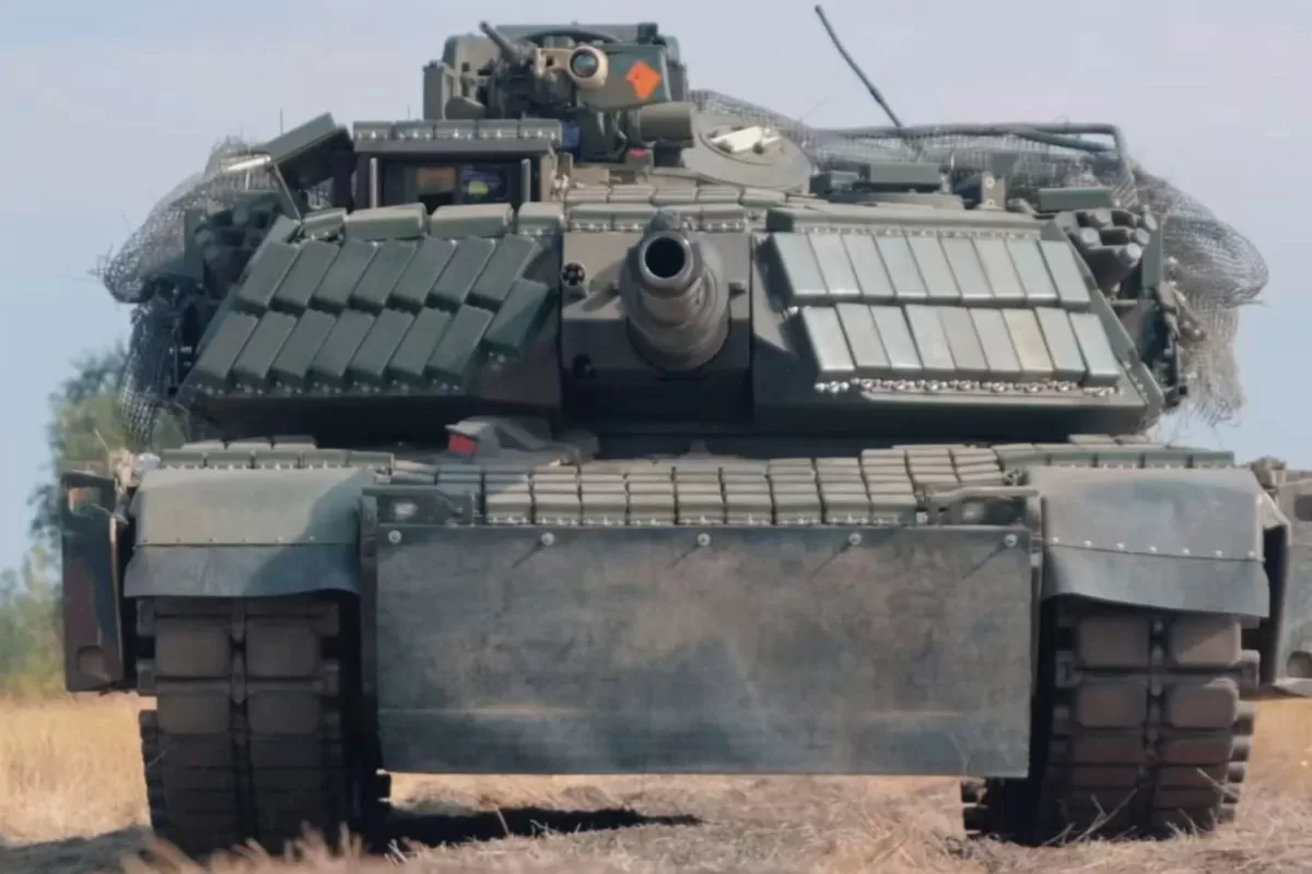 Vũ khí quân sự: Ukraine phủ kín giáp phản ứng nổ cho xe tăng M1A1 SA-UKR Abrams