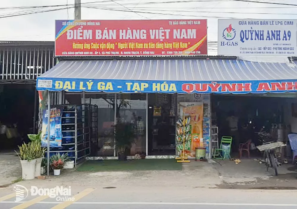 Một điểm bán hàng Tự hào hàng Việt Nam vừa được khai trương tại xã Phú Thạnh (huyện Nhơn Trạch). Ảnh: CTV