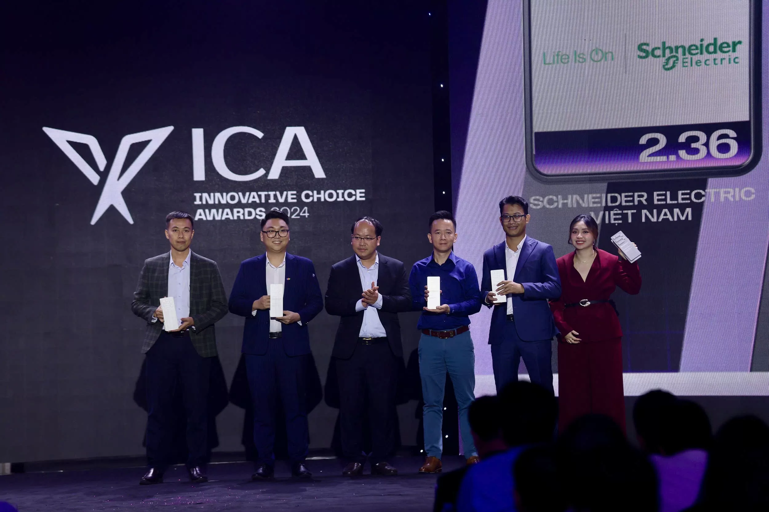 Sản phẩm SM AirSeT của Schneider Electric nhận giải tại Better Choice Awards 2024