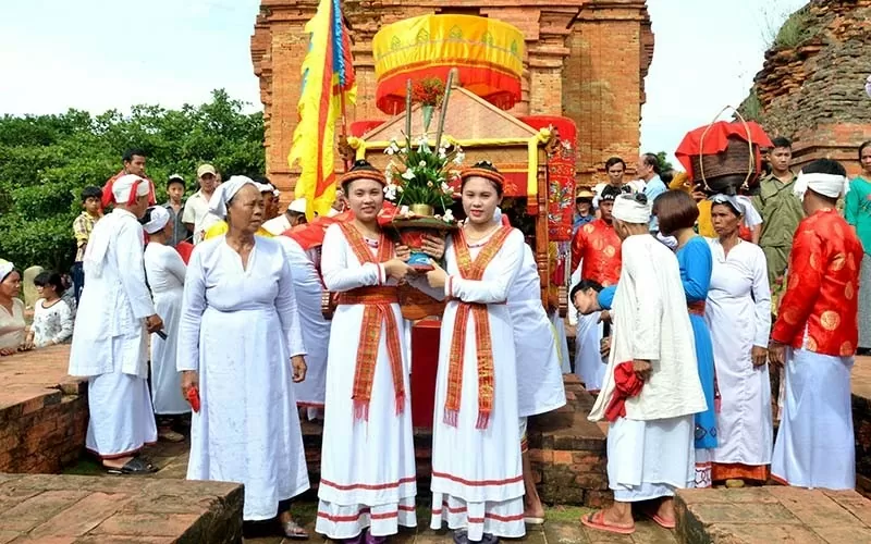 Hàng nghìn đồng bào Chăm Ninh Thuận đón Lễ hội Kate