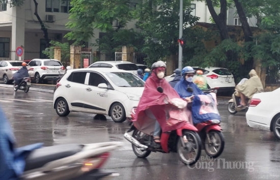 du bao thoi tiet ngay mai 11102024 chieu toi mai mua to den rat to o mien trung tay nguyen nam bo