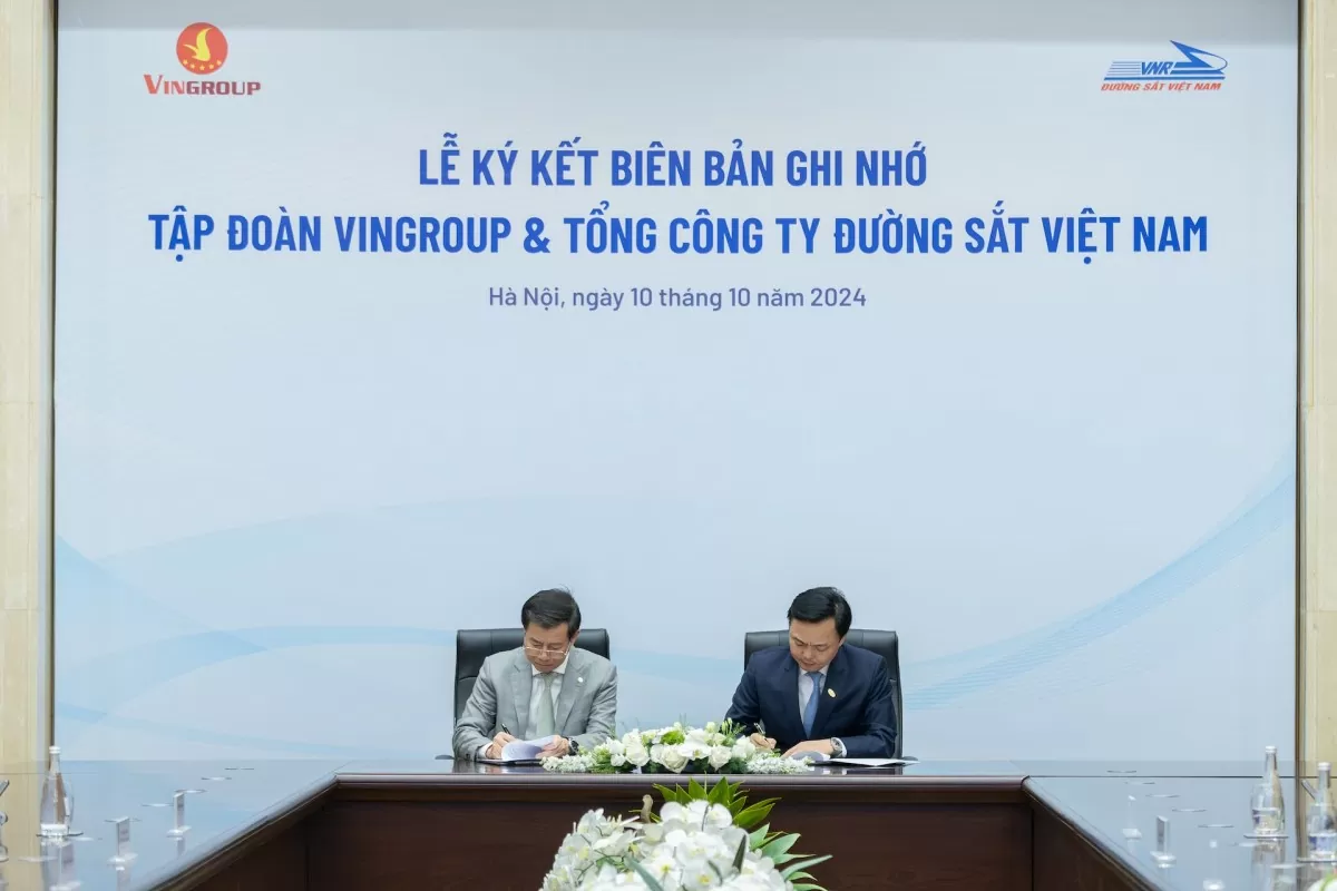 Tập đoàn Vingroup ký kết hợp tác thúc đẩy chuyển đổi xanh với Tổng công ty Đường sắt Việt Nam