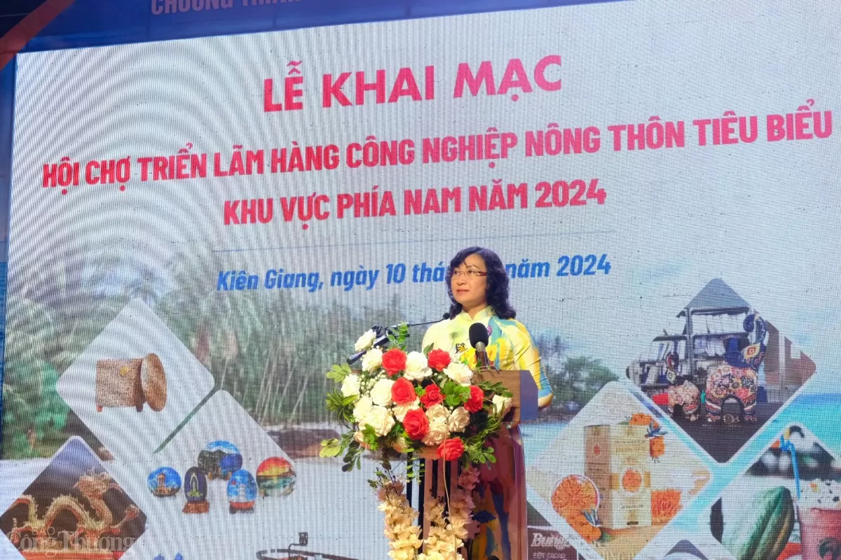 Khai mạc Hội chợ triển lãm hàng công nghiệp nông thôn tiêu biểu khu vực phía Nam năm 2024