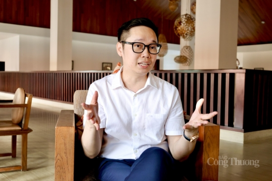 tran duc cung tu bac si phu khoa thanh nha sang tao noi dung tiep thi lien ket