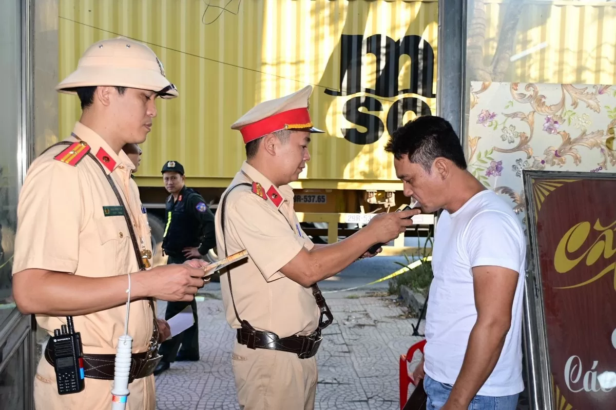 Hải Phòng: Tập trung kiểm tra, xử lý nghiêm người lái xe vi phạm nồng độ cồn