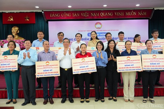 tp ho chi minh chung tay cung ca nuoc xoa nha tam nha dot nat