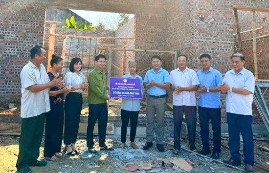tuyen quang hien thuc hoa uoc mo an cu cho nguoi ngheo