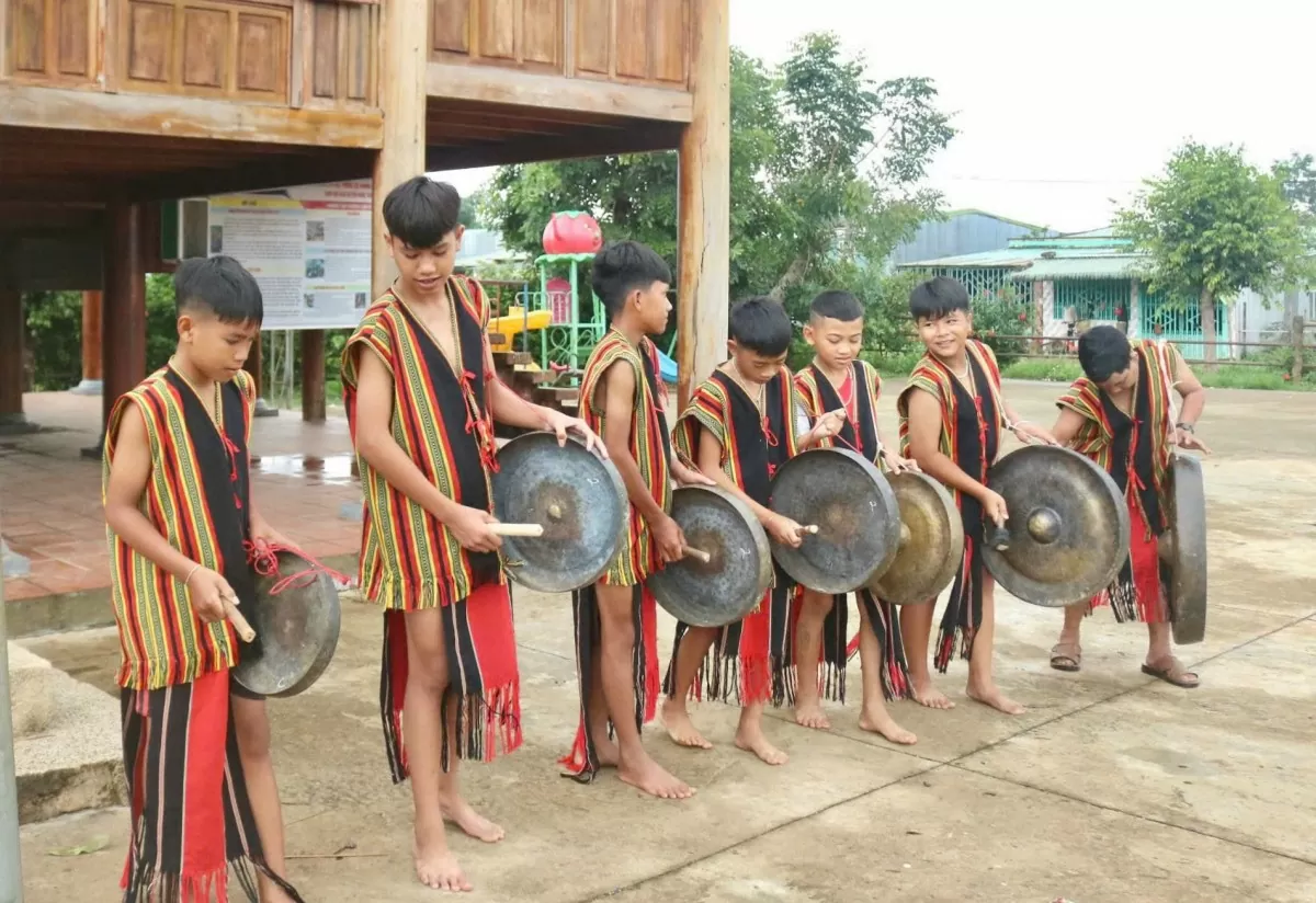 Những nghệ nhân ‘nhí’ kế thừa bản sắc văn hoá Tây Nguyên