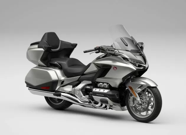 Phiên bản màu mới Honda Gold Wing 2024 chính thức được bán ra thị trường hôm nay 14/10/2024