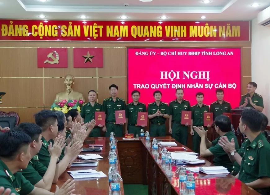 Nhân sự 14/10: Bổ nhiệm Đại sứ Việt Nam tại các nước; Tổng cục Hải quan điều động Vụ trưởng