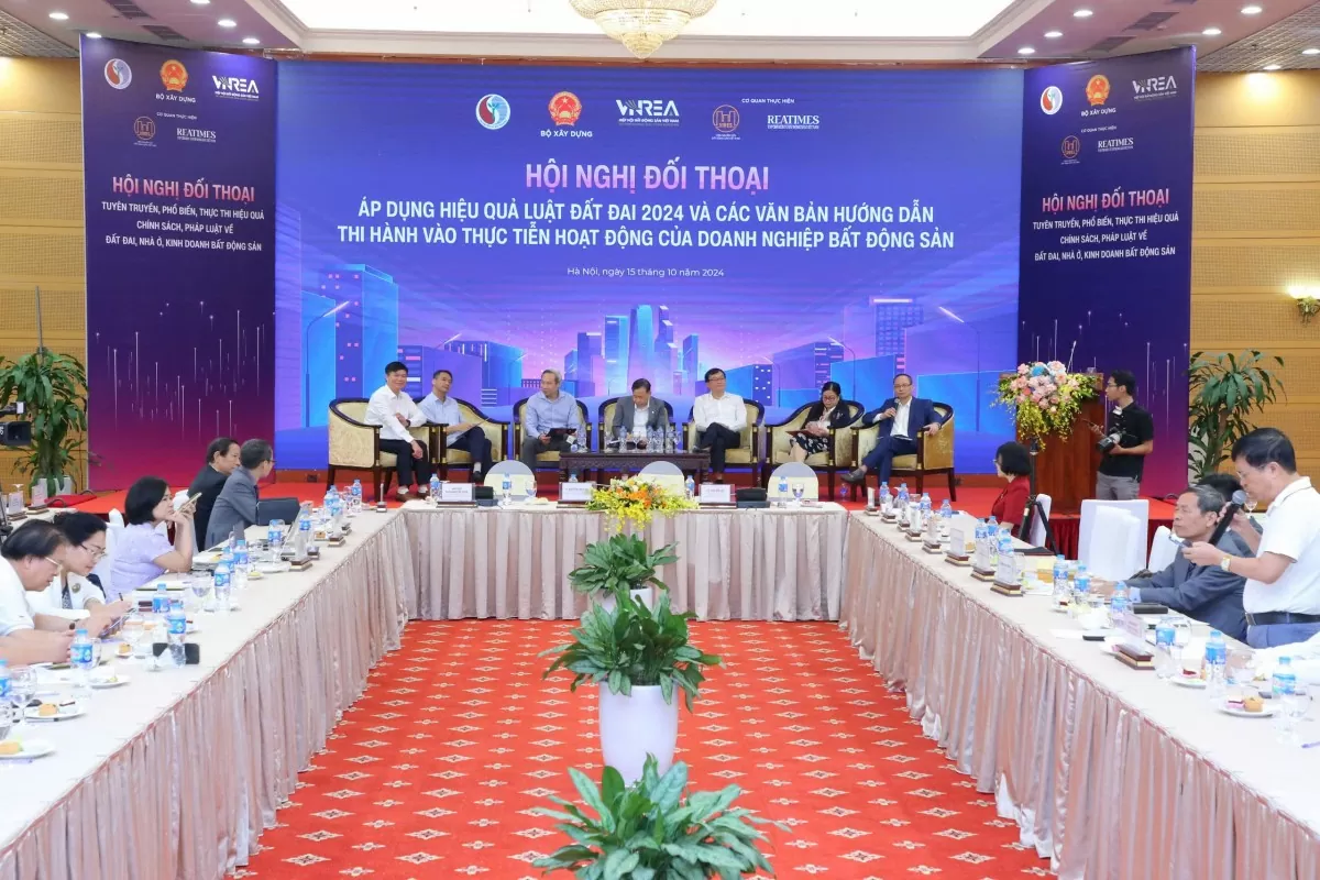 Đối thoại tháo gỡ khó khăn, tạo nguồn lực cho phát triển thị trường bất động sản