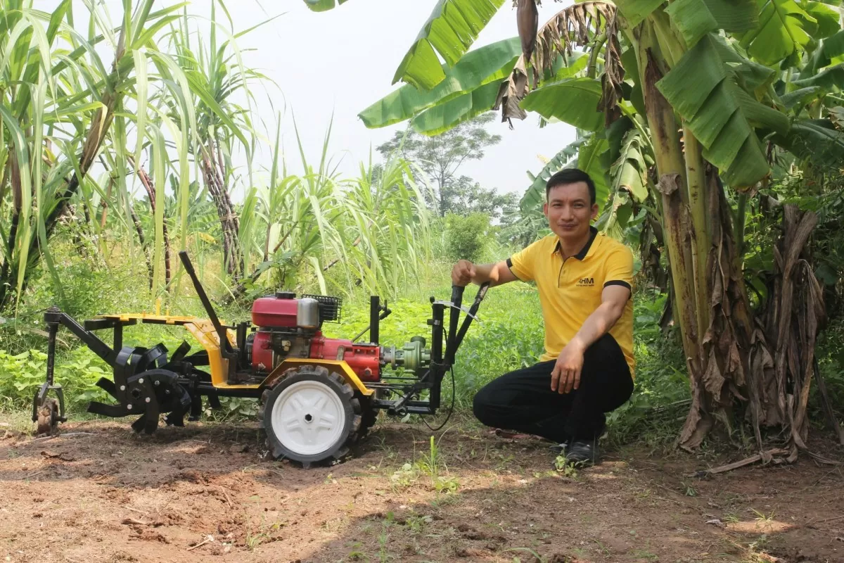 Chàng thanh niên sáng chế máy nông nghiệp từ khát khao thoát 'cảnh nhà nông'