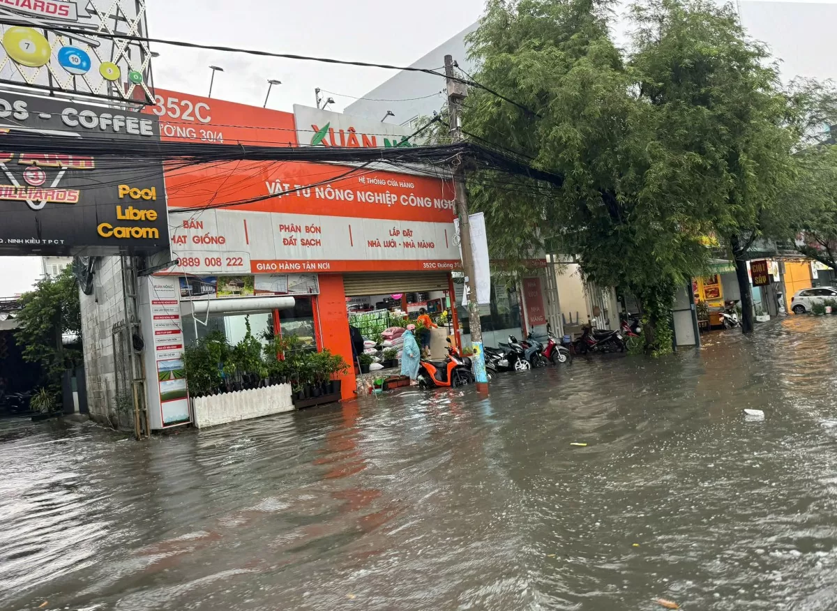 Cần Thơ: Xây dựng cống chống ngập, quận Ninh Kiều càng ngập sâu hơn