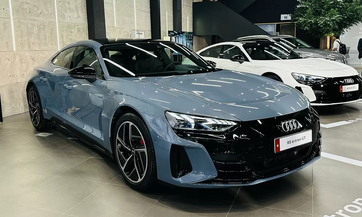 Audi Việt Nam triệu hồi 6 xe điện Audi e-tron GT và RS e-tron GT lỗi pin