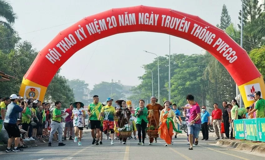 Các VĐV vô cùng hào hứng và phấn khởi tham gia thi đấu tại Hội thao