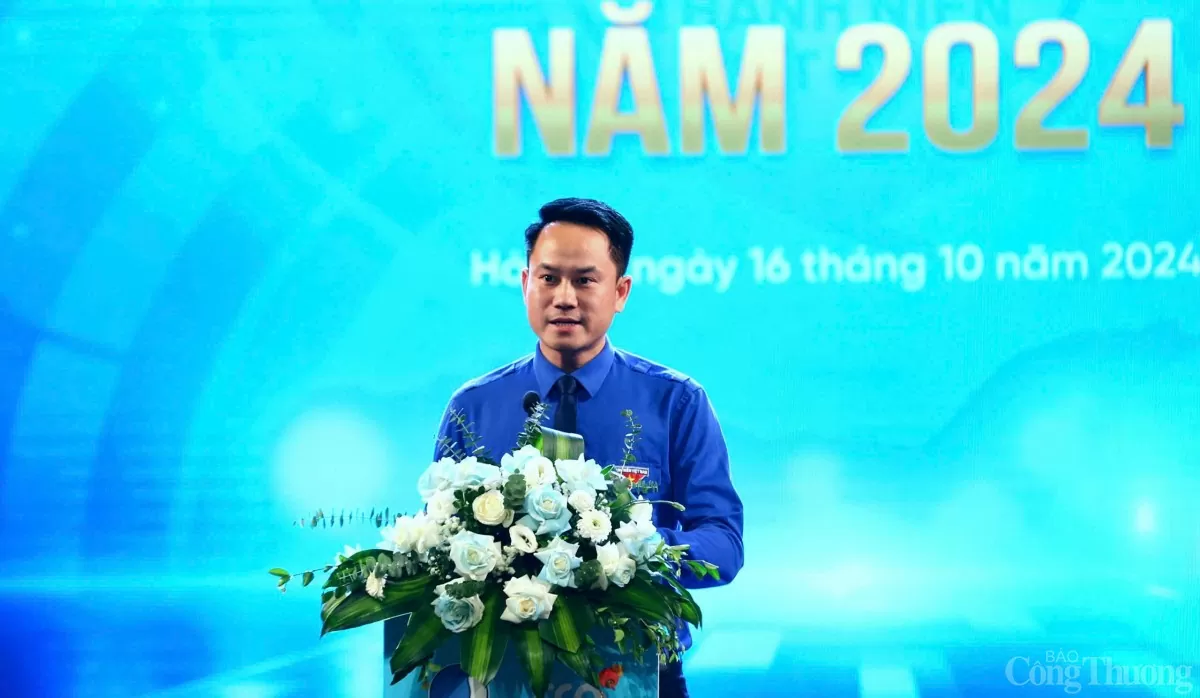 Cầu thủ Tiến Linh, rapper Double2T được vinh danh 'Thanh niên sống đẹp' năm 2024