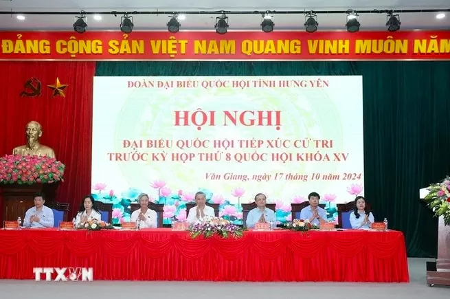 Tổng Bí thư, Chủ tịch nước Tô Lâm cùng Đoàn đại biểu Quốc hội tỉnh Hưng Yên dự Hội nghị. (Ảnh: Trí Dũng/TTXVN)