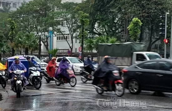 Dự báo thời tiết Hà Nội ngày 19/10/2024: Gió mùa Đông Bắc về Hà Nội mưa dông, nhiệt độ giảm nhẹ