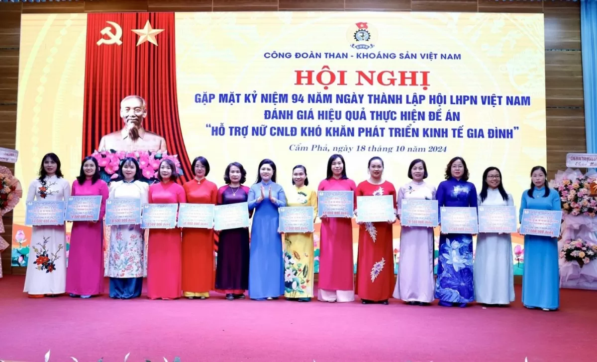 Công đoàn TKV: Gặp mặt kỷ niệm 94 năm ngày thành lập Hội LHPN Việt Nam 20/10 Công đoàn TKV: Gặp mặt kỷ niệm 94 năm ngày thành lập Hội LHPN Việt Nam 20/10
