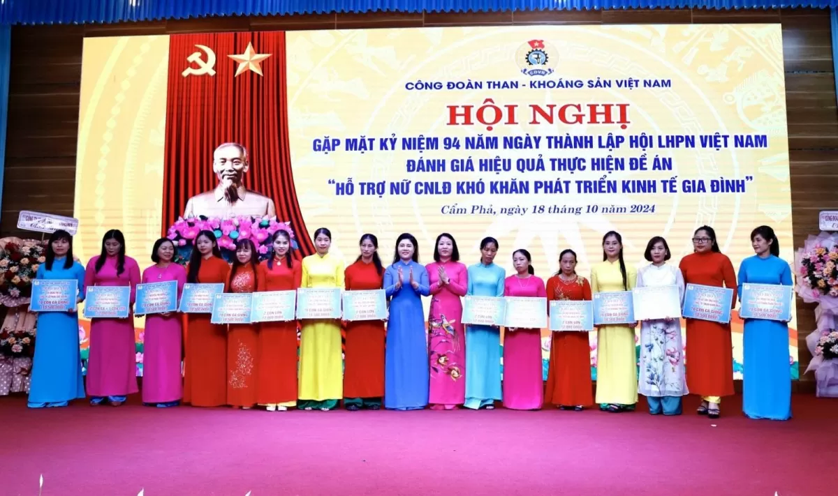 Công đoàn TKV: Gặp mặt kỷ niệm 94 năm ngày thành lập Hội LHPN Việt Nam 20/10 Công đoàn TKV: Gặp mặt kỷ niệm 94 năm ngày thành lập Hội LHPN Việt Nam 20/10