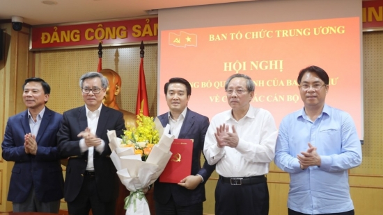 bo nhiem cac tro ly chu tich quoc hoi truong ban to chuc trung uong