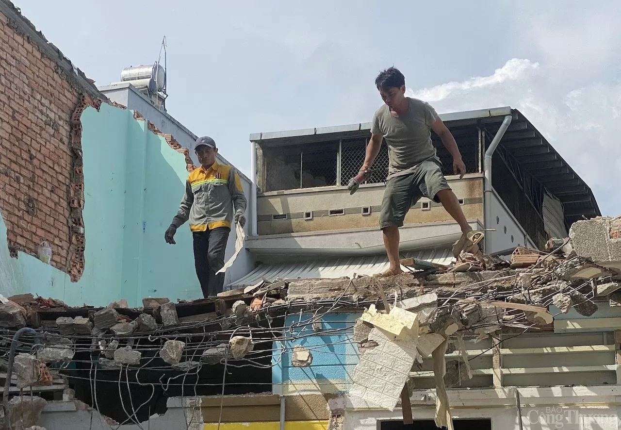 TP. Hồ Chí Minh: Người dân tất bật tháo dỡ nhà cửa, giao đất mở rộng đường Chu Văn An