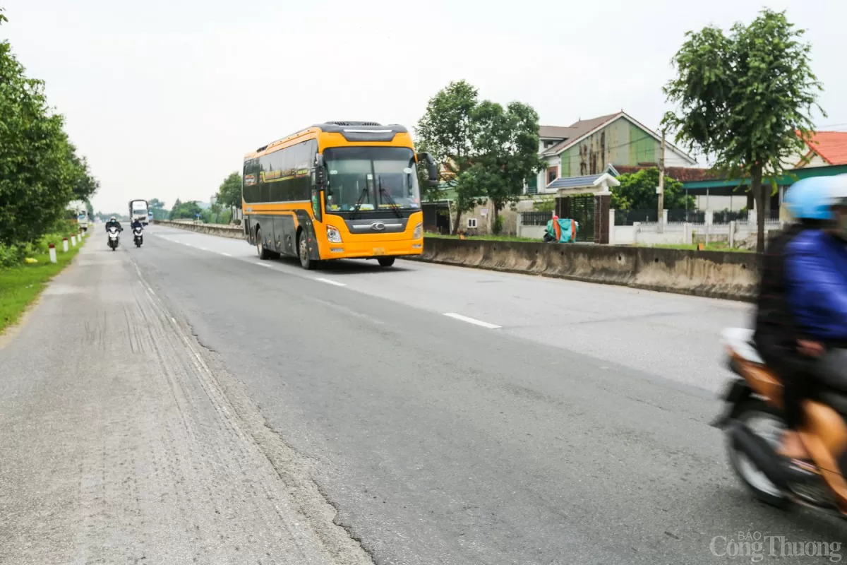 Tái diễn tình trạng ‘sống trâu’, ‘rãnh cào’ nham nhở trên Quốc lộ 1A qua Hà Tĩnh