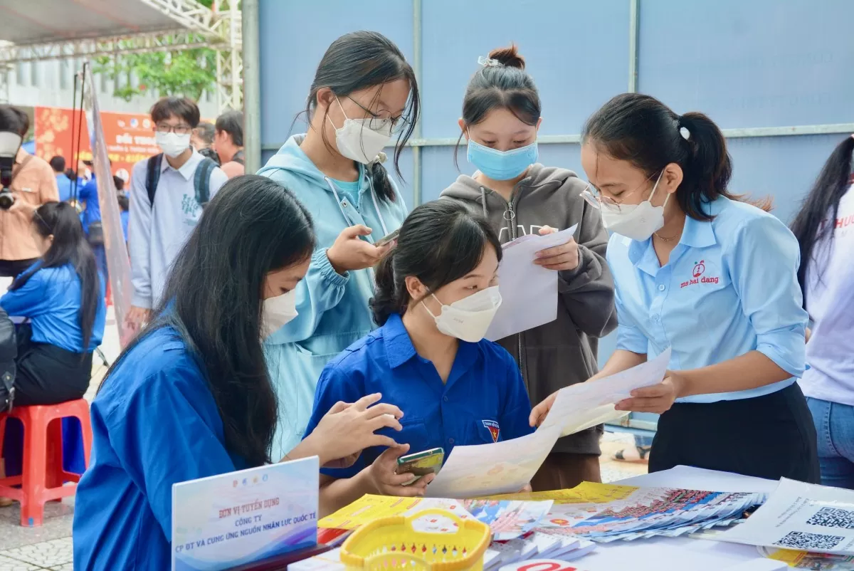 Số lao động Việt Nam đi làm việc tại nước ngoài ngày càng tăng mạnh