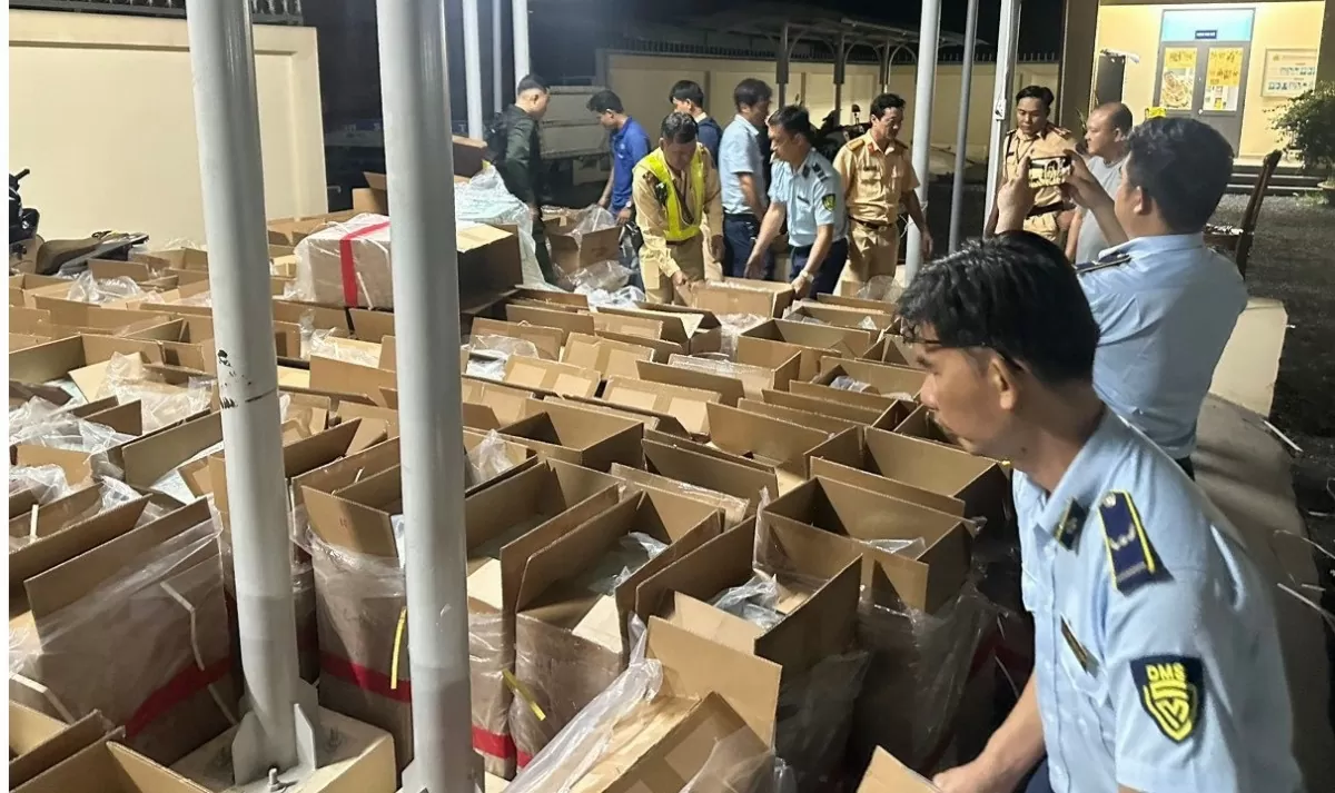 TP. Hồ Chí Minh: Quản lý thị trường kiên quyết xử lý nghiêm vi phạm về hàng hoá dịp cuối năm