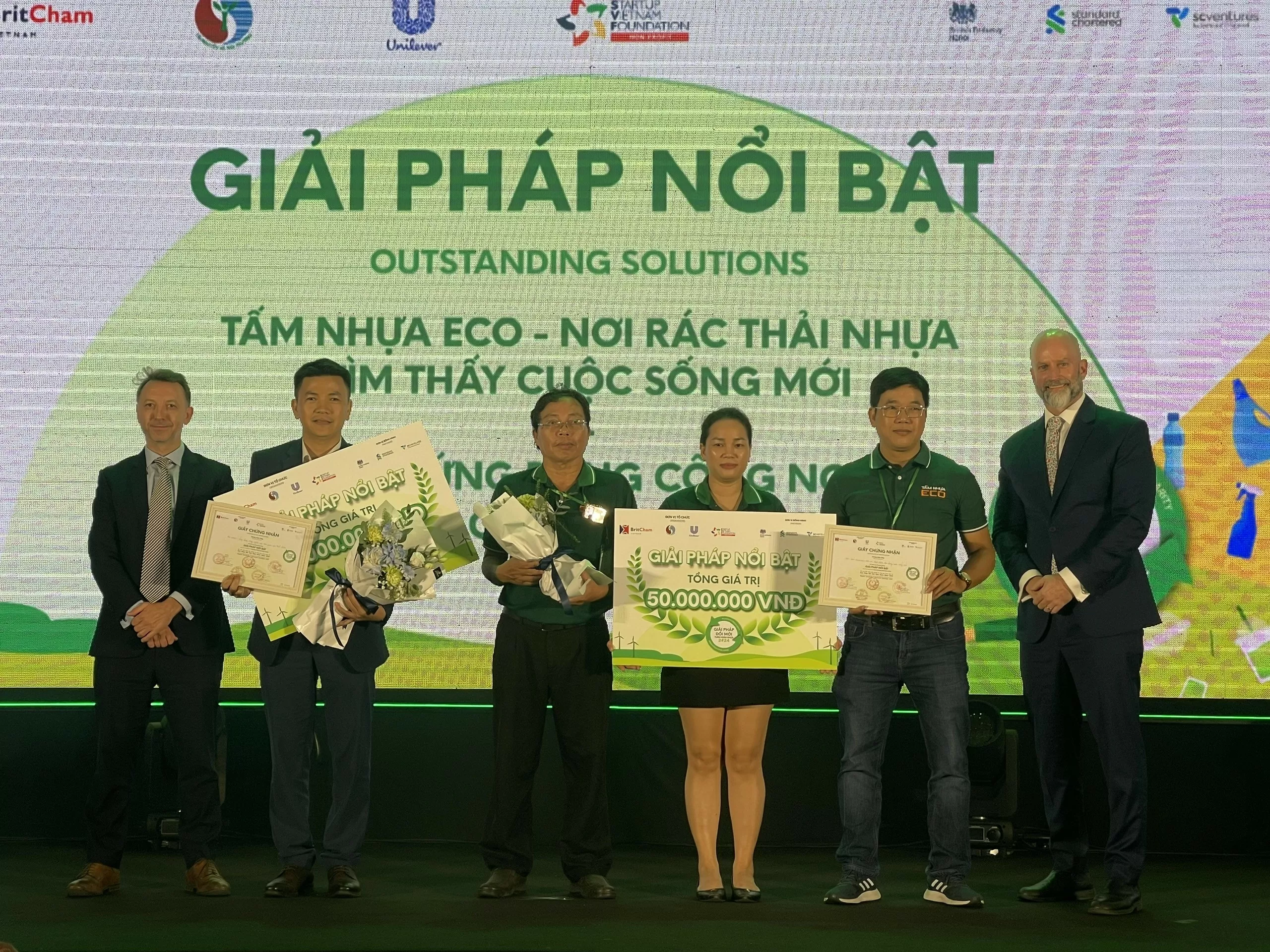 Giải pháp đổi mới tuần hoàn nhựa 2024: Khơi nguồn sáng tạo vì môi trường bền vững